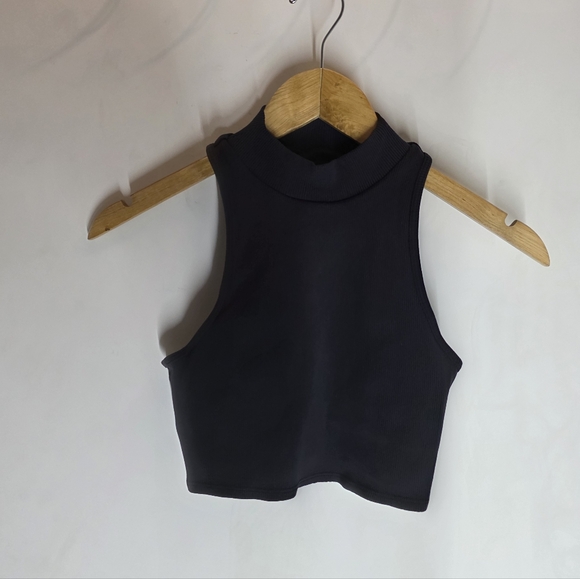 ALO Yoga Tops - Alo Yoga airlift Tank Top Bra